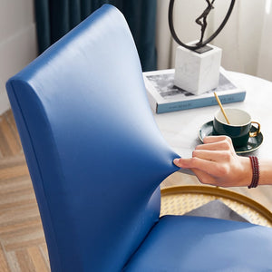miniature détail matière Housse de chaise en simili cuir bleu