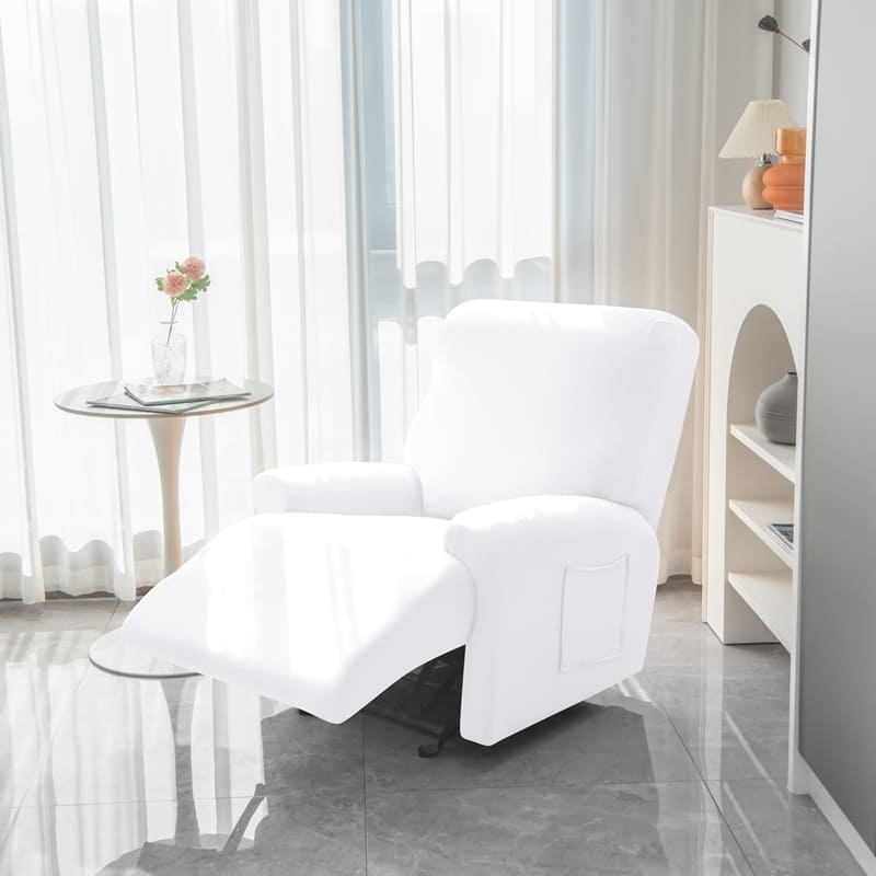 housse blanche sur un fauteuil relax déplié