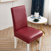 Housse de chaise en simili cuir rouge carmin de profil