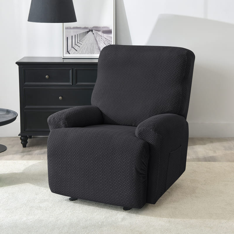 housse microfibre noir sur un fauteuil relax déplié