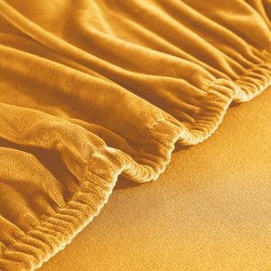 miniature vue rapprochée du tissu de la housse de canapé d&#39;angle velours jaune moutarde