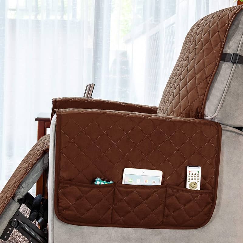 vue latérale protège fauteuil brun