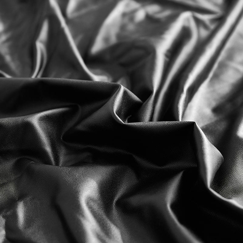 vue rapprochée housse pour coussin d&#39;assise de canapé cuir pu noir