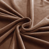 vue rapprochée du tissu de la housse de canapé d&#39;angle velours brun
